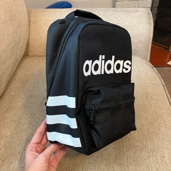 Adidas black and white striped lunch box - Picture 3 of 6
